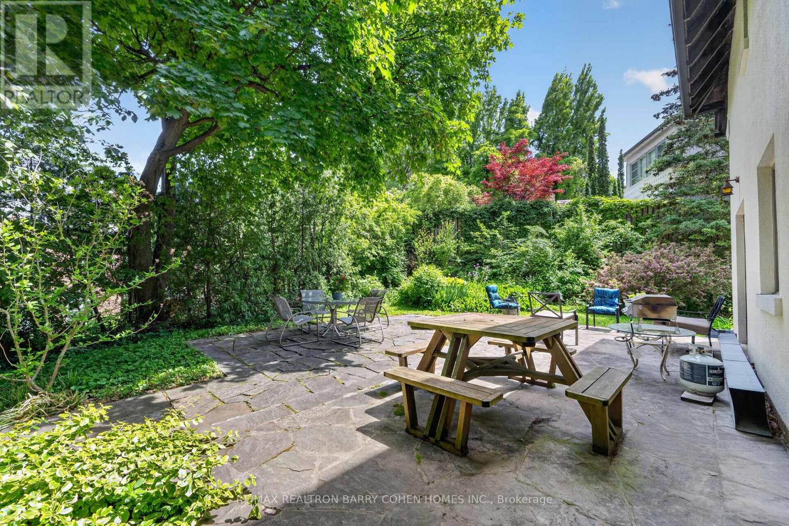 29 STRATHGOWAN CRESCENT - 19