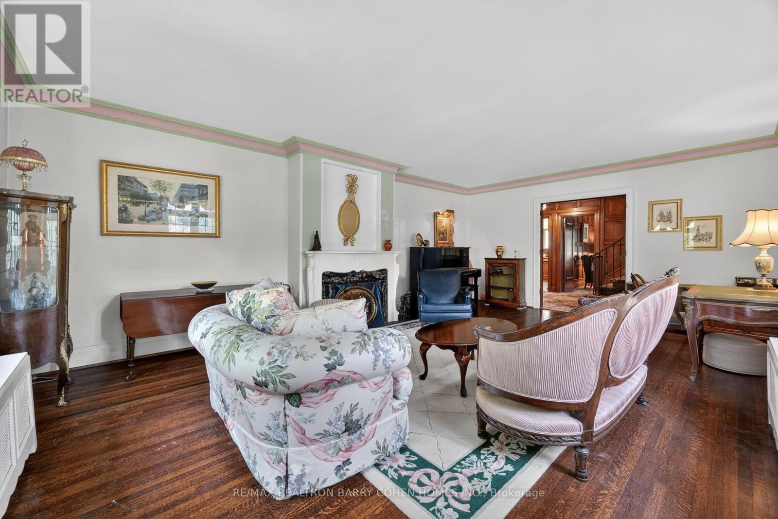 29 STRATHGOWAN CRESCENT - 5