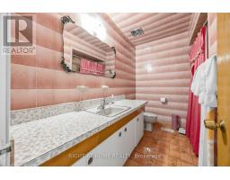 7 Daystrom Drive, Toronto, ON M9M2A8 Photo 14