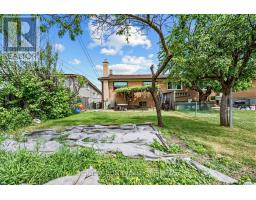 7 Daystrom Drive, Toronto, ON M9M2A8 Photo 28