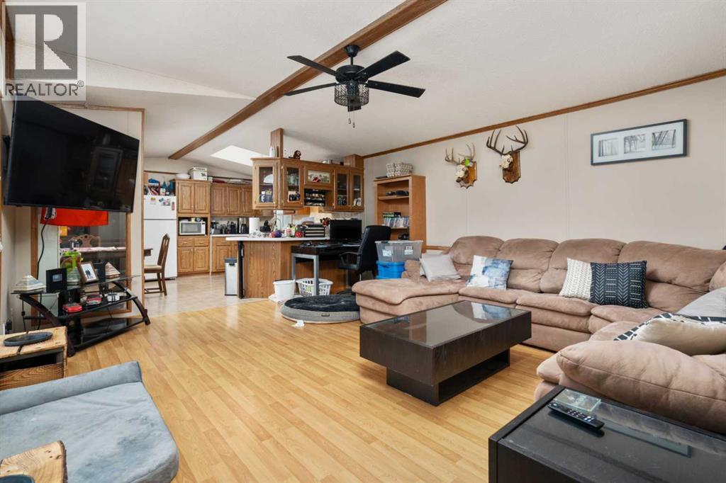5233 47 Street - photo 3