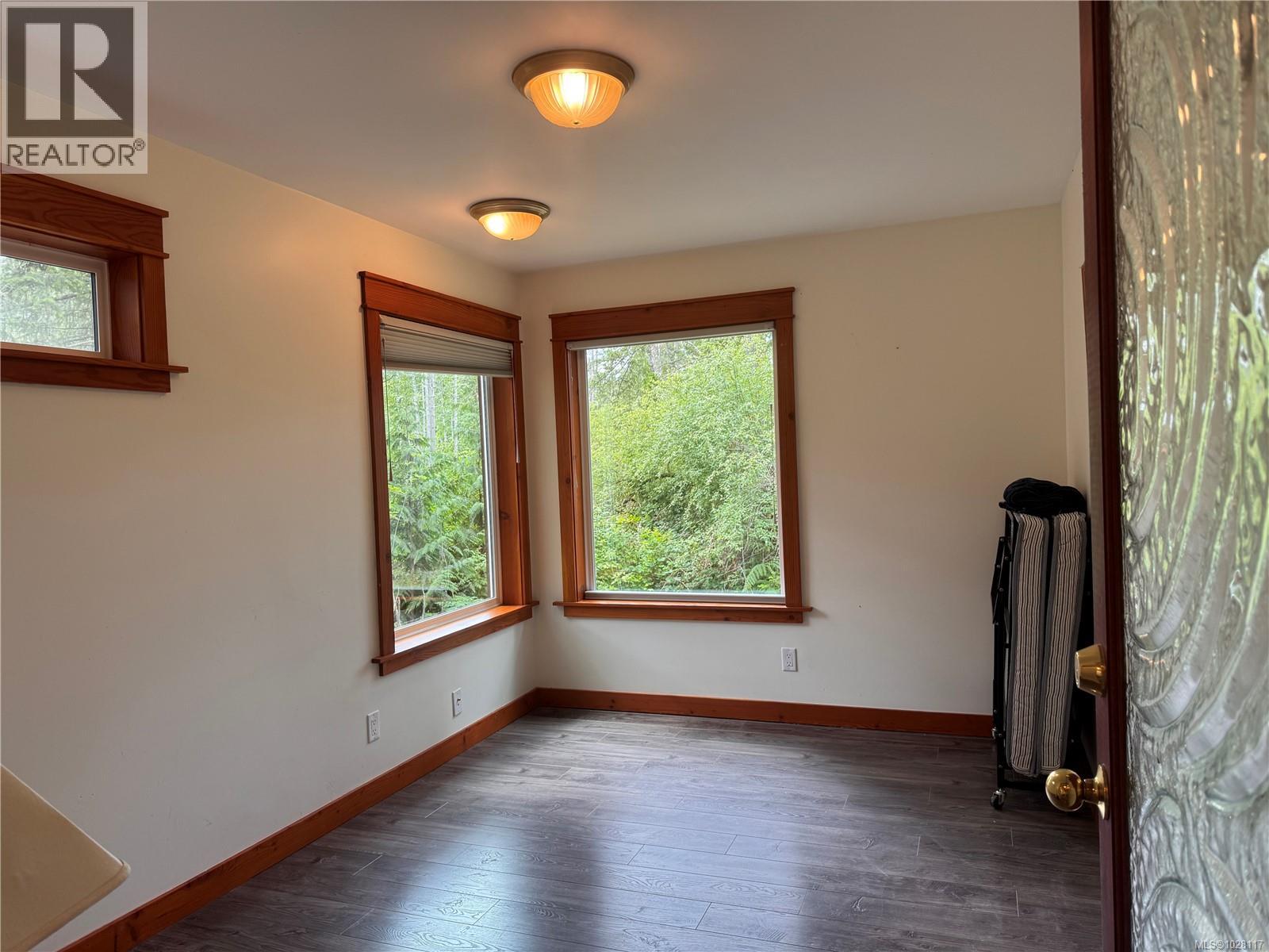 685 Rollo Rd - 15