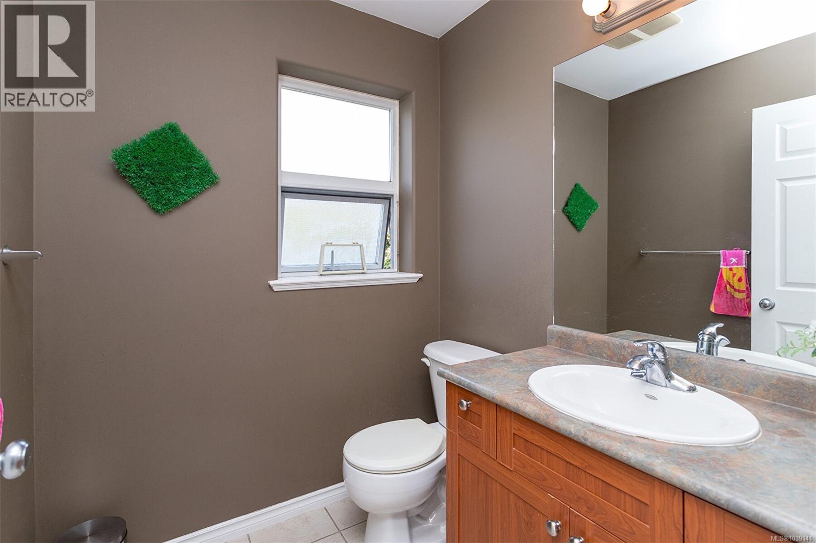 #305 908 Brock Ave - 28