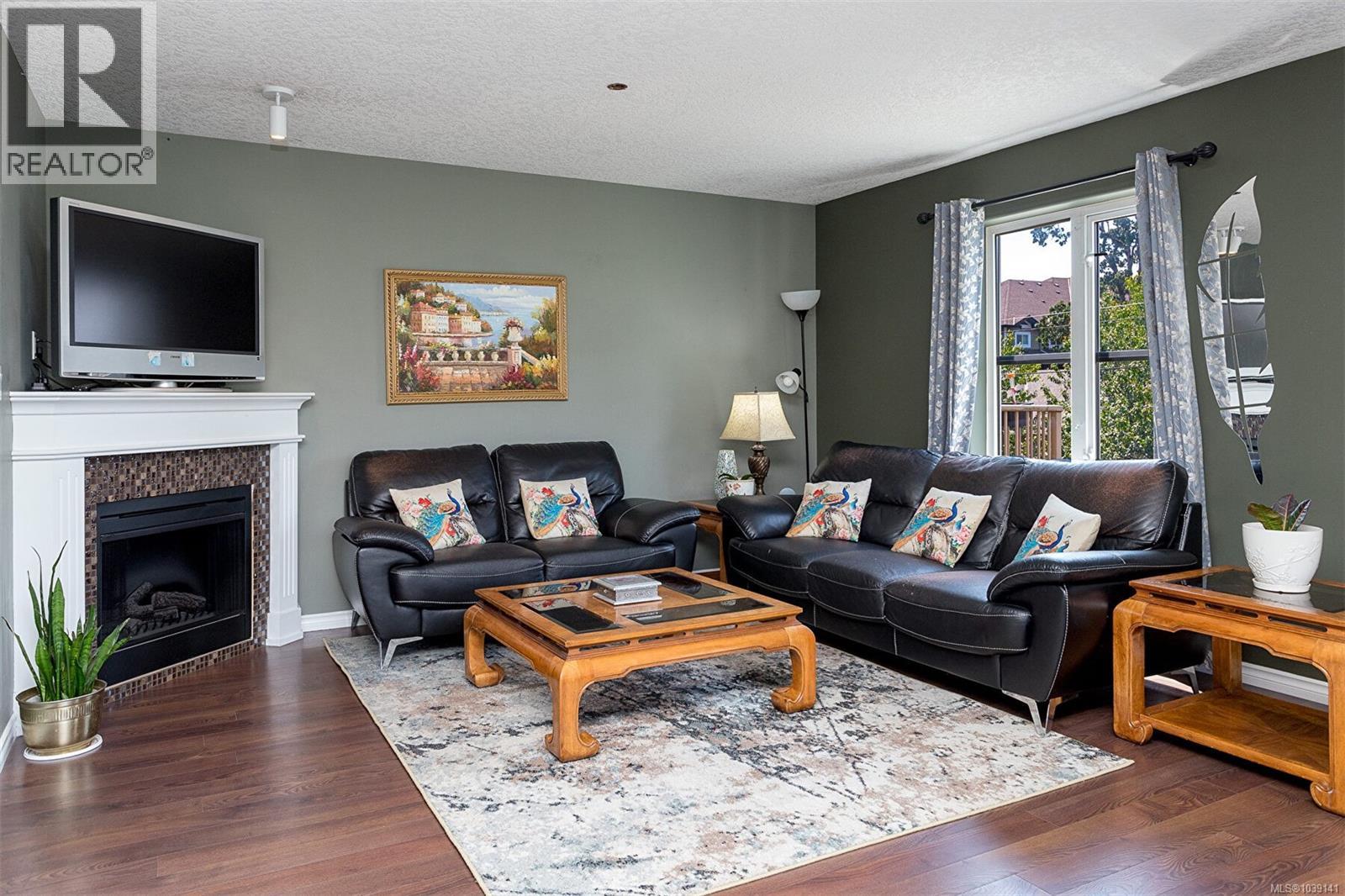#305 908 Brock Ave - 7