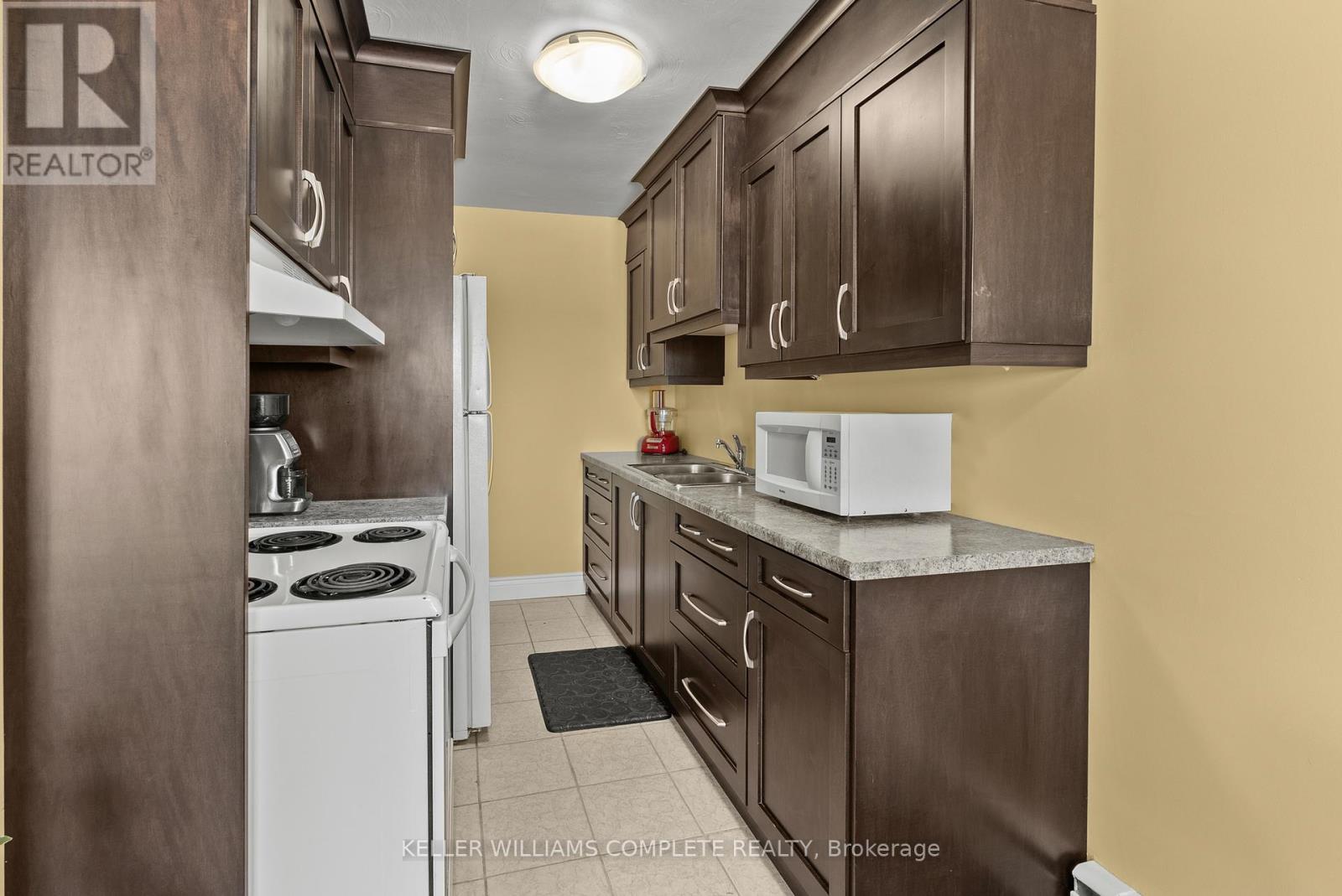 #37 456 CARLTON STREET - 14