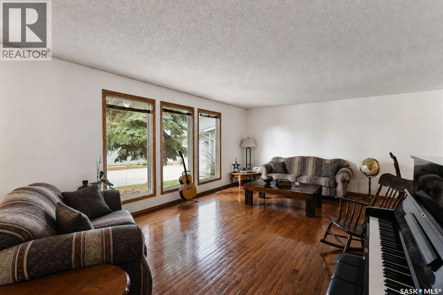 837 CONROY PLACE — photo 9