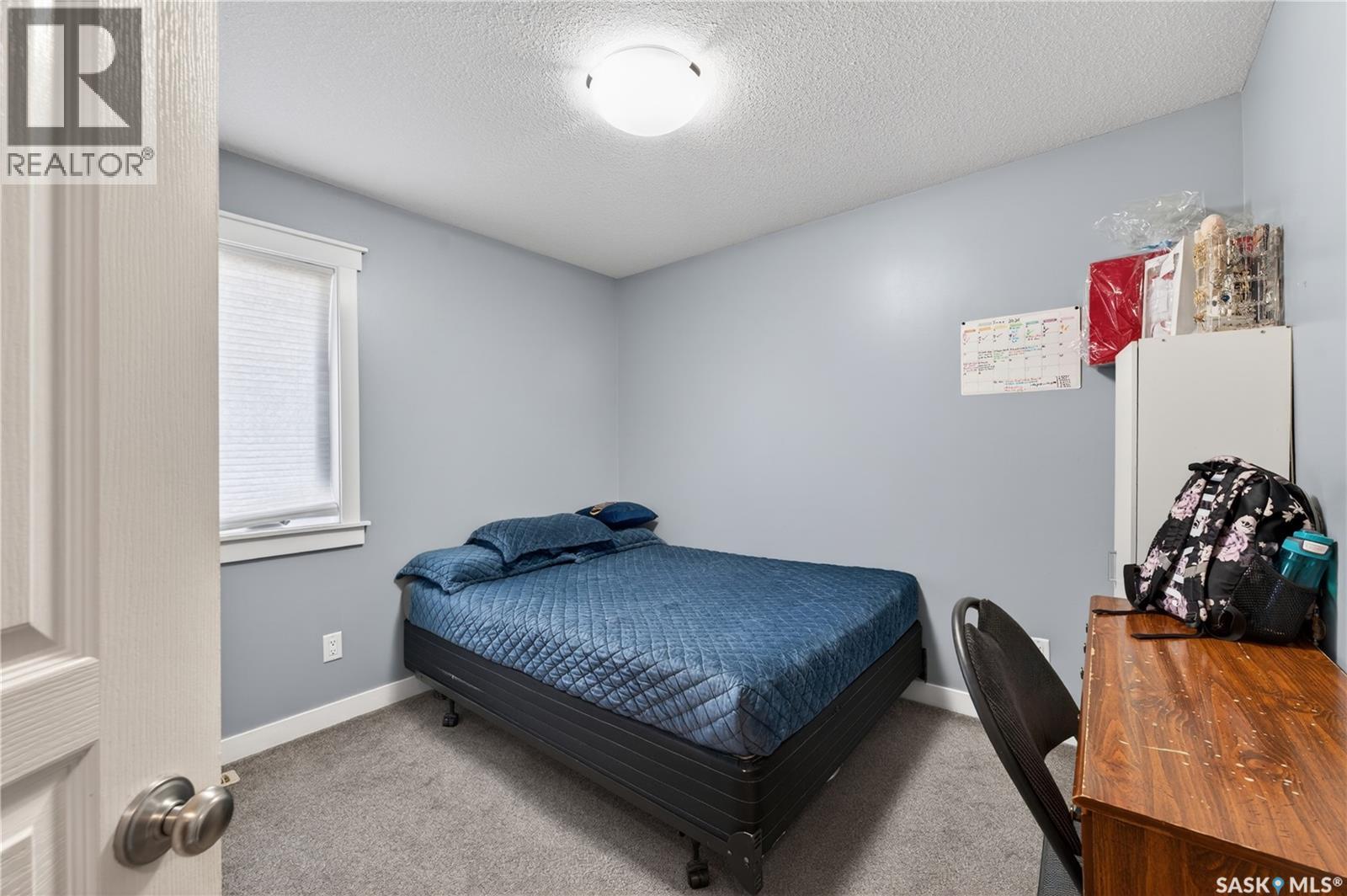 5306 Universal CRESCENT — photo 10