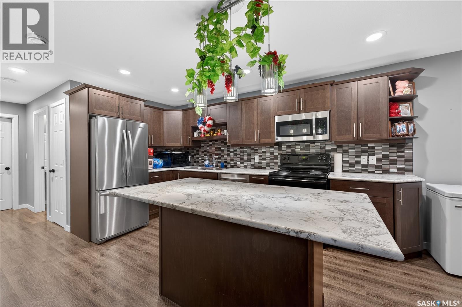 5306 Universal CRESCENT — photo 16