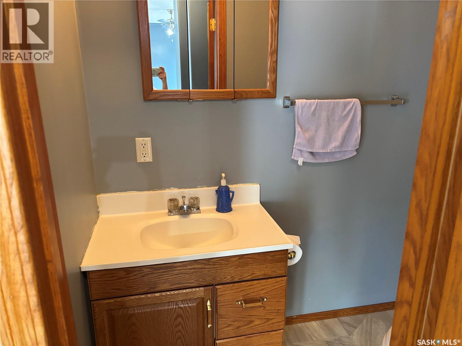 1012 Stadacona STREET E — photo 11