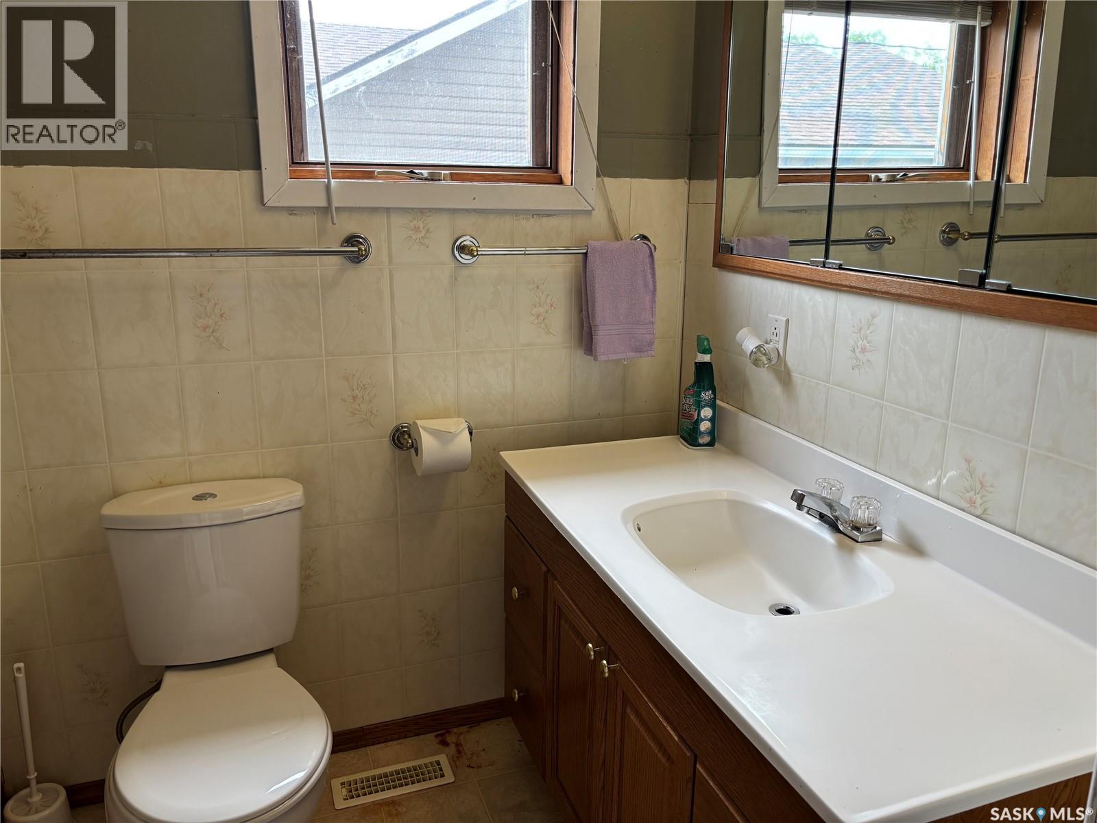1012 Stadacona STREET E — photo 23