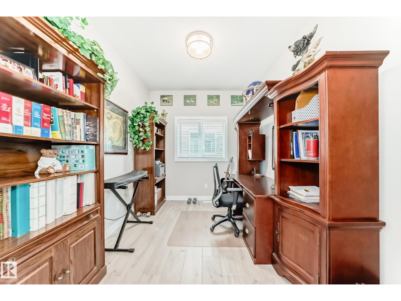3895 Robins CR NW - 19