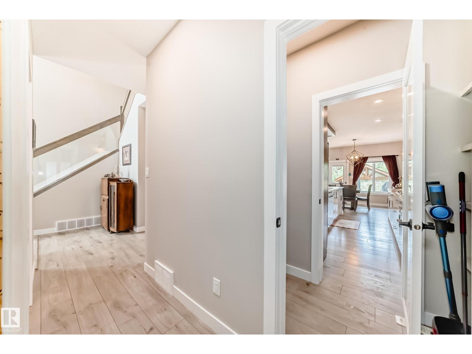 3895 Robins CR NW - 25