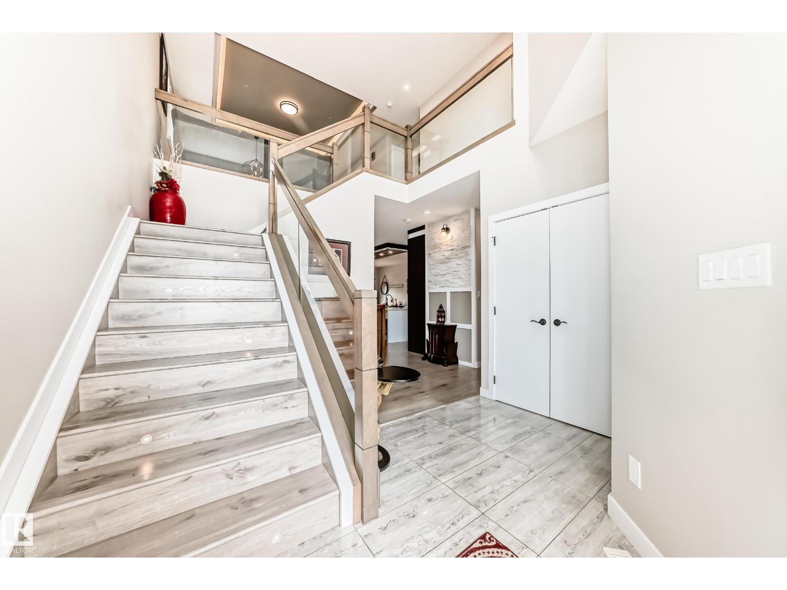 3895 Robins CR NW - 27