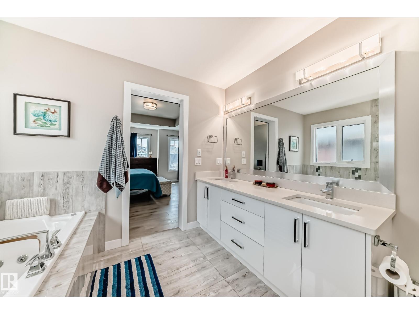 3895 Robins CR NW - 35