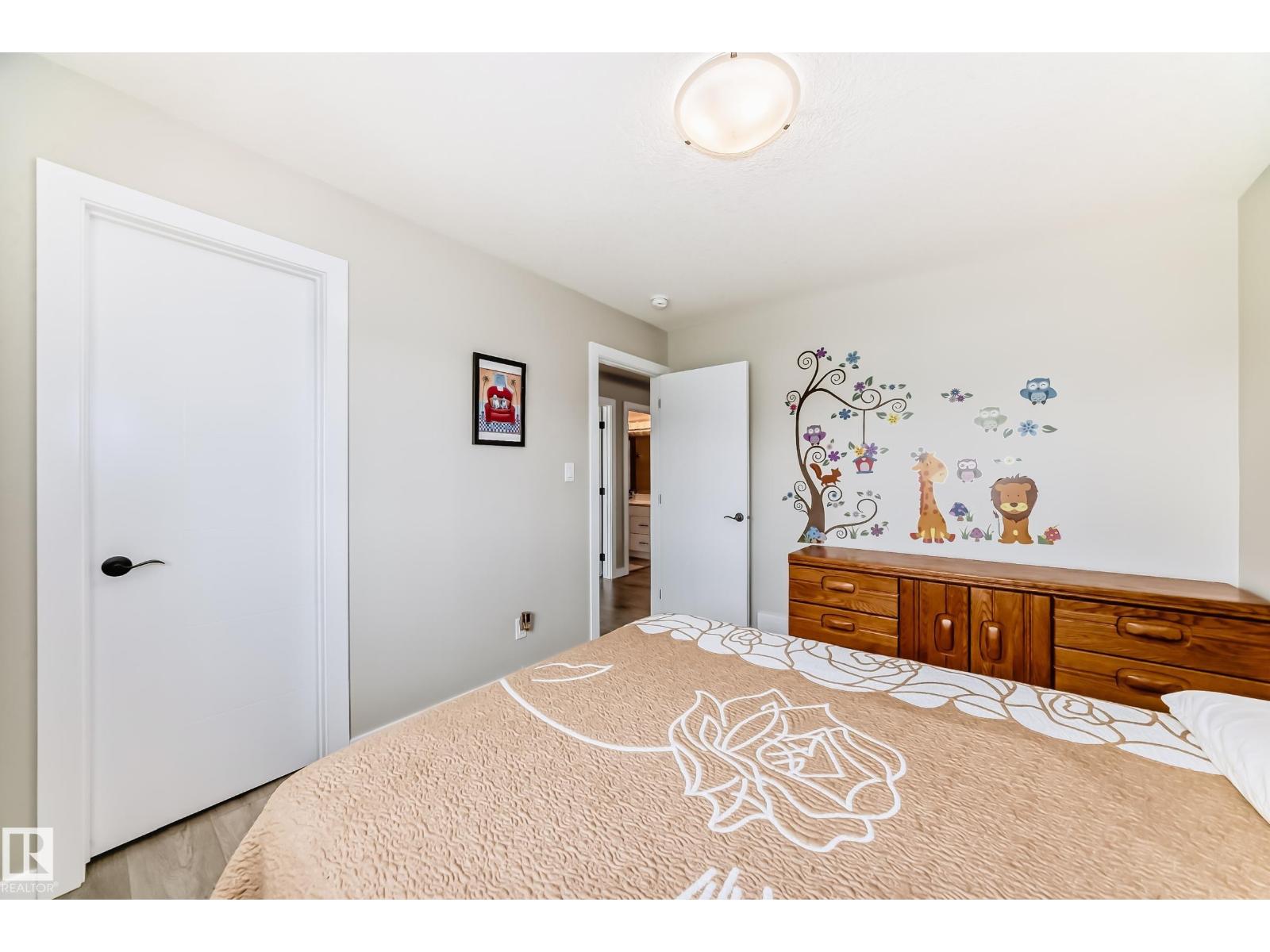 3895 Robins CR NW - 40