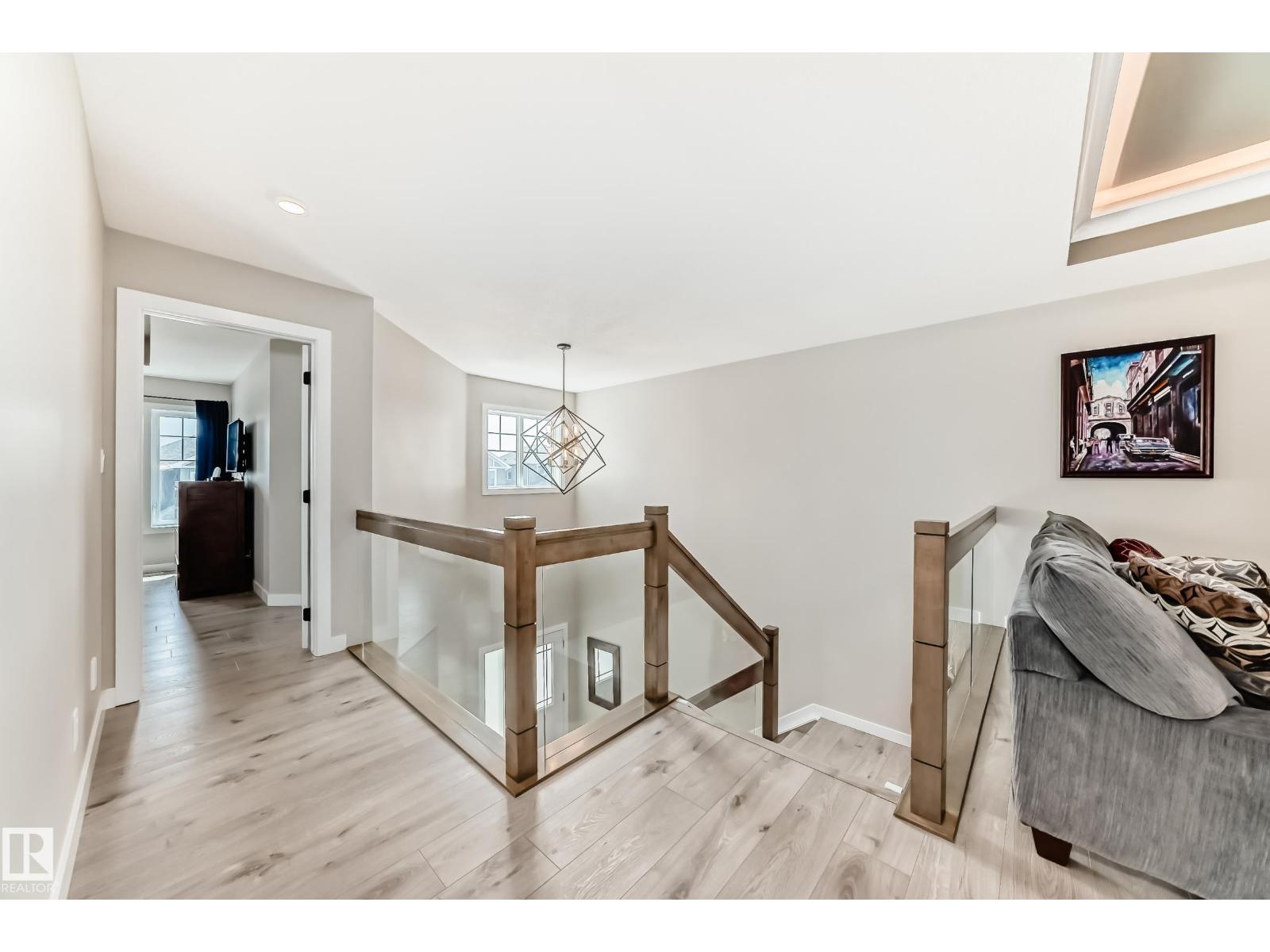 3895 Robins CR NW - 48