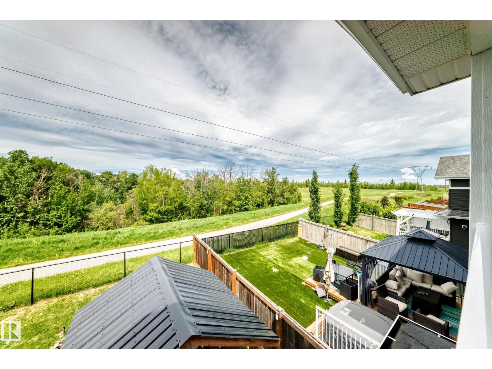 3895 Robins CR NW - 56
