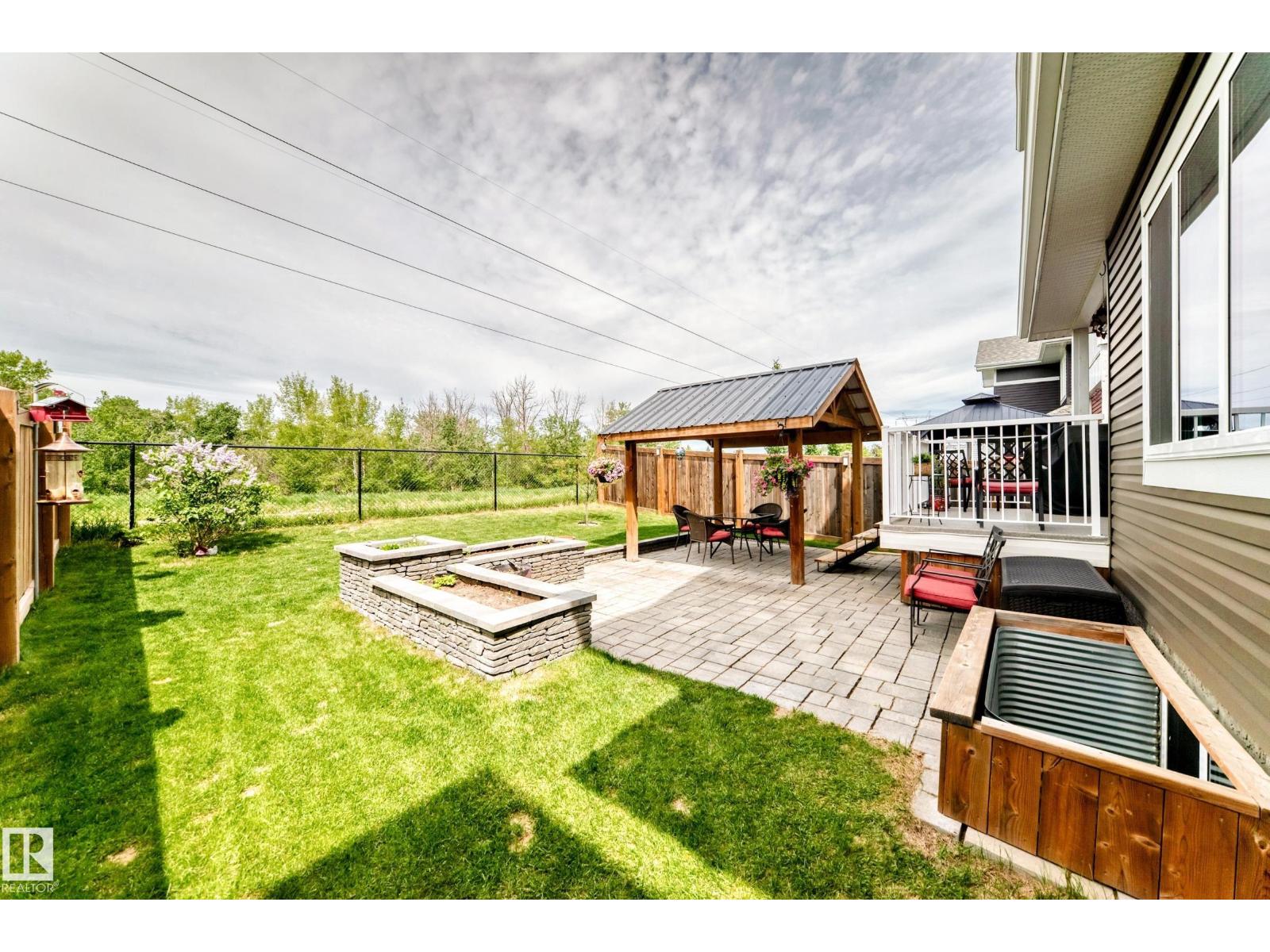 3895 Robins CR NW - 62