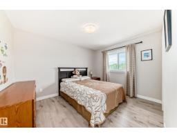 3895 Robins Cr Nw, Edmonton, AB T5S0M8 Photo 39