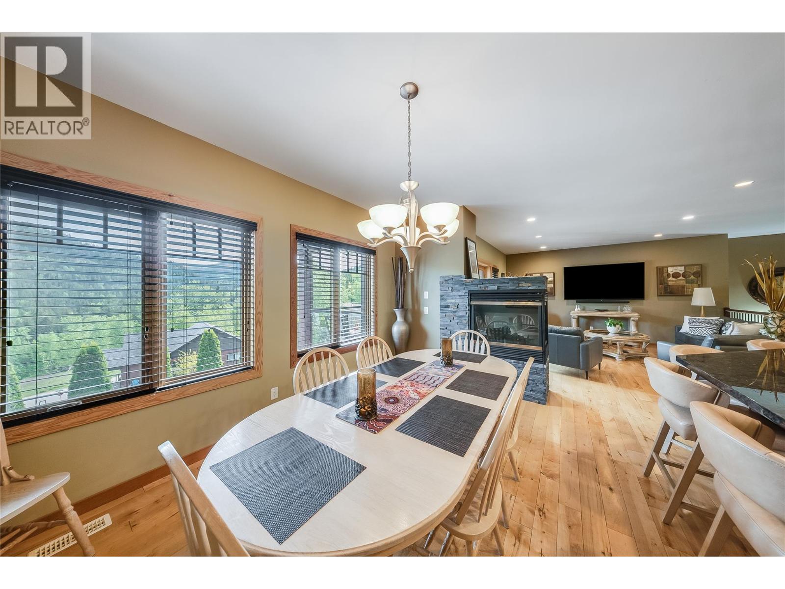 1009 Silvertip Road - 19