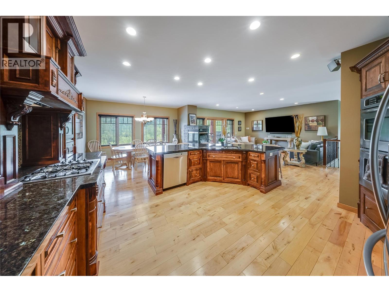1009 Silvertip Road - 13