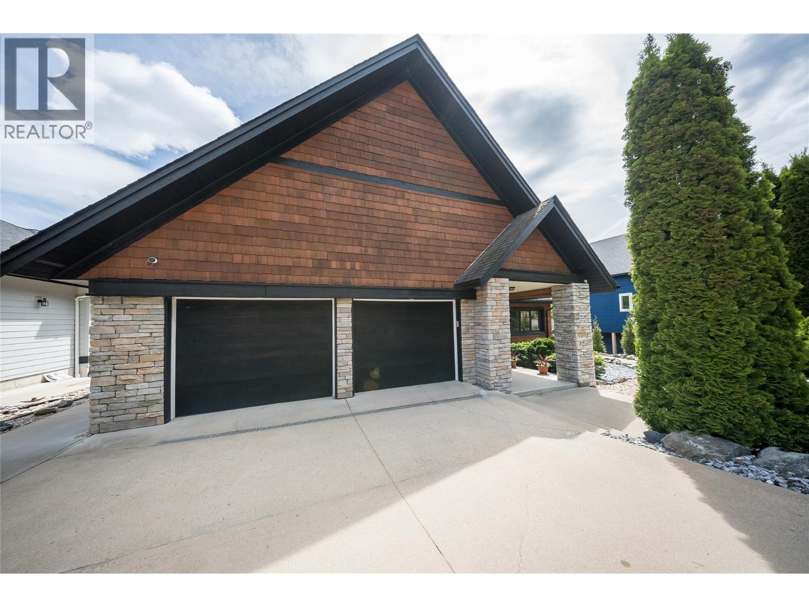 1009 Silvertip Road - 2
