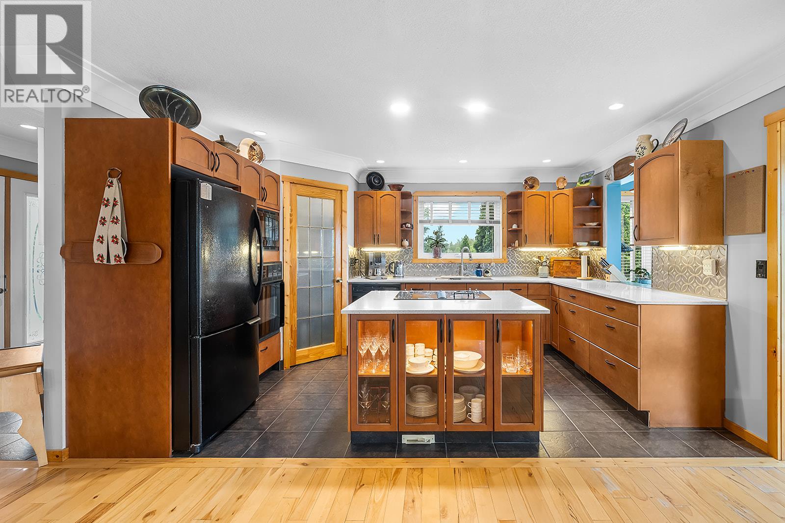 109 2nd Avenue S - 5