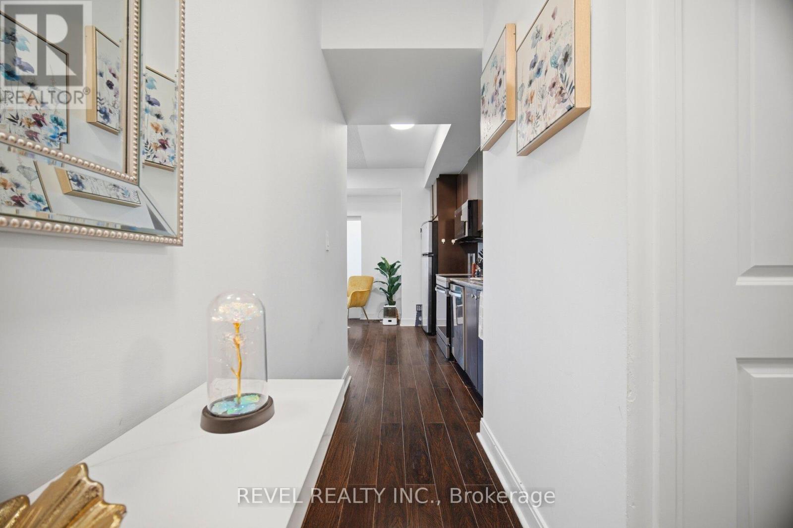 #707 50 ABSOLUTE AVENUE - 10