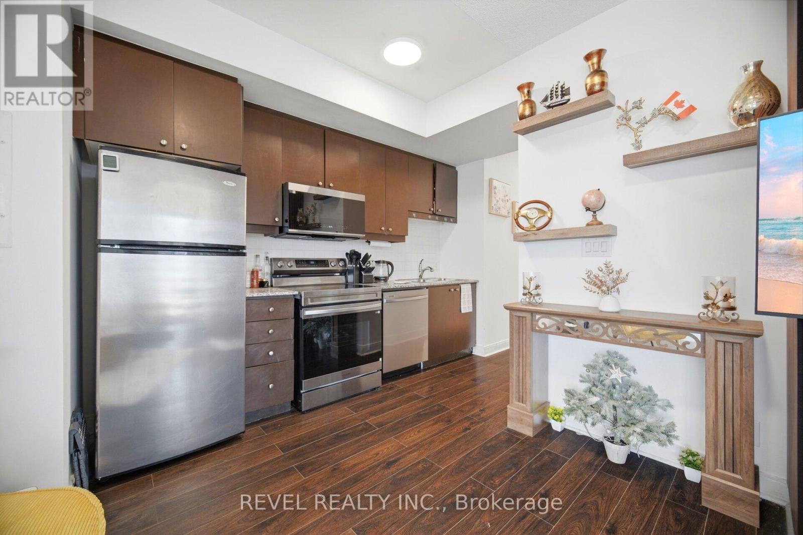 #707 50 ABSOLUTE AVENUE - 14