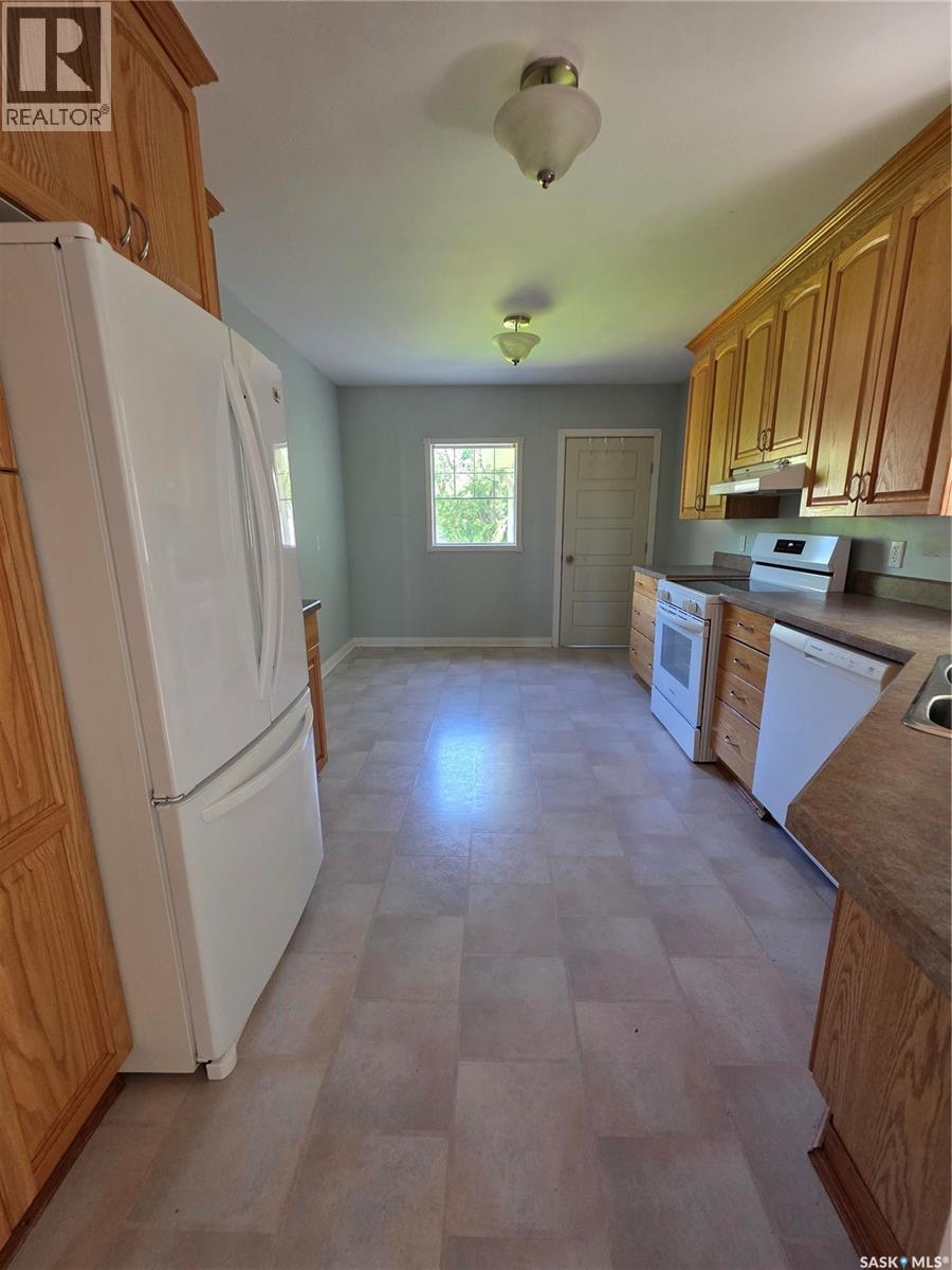905 2nd STREET - 3