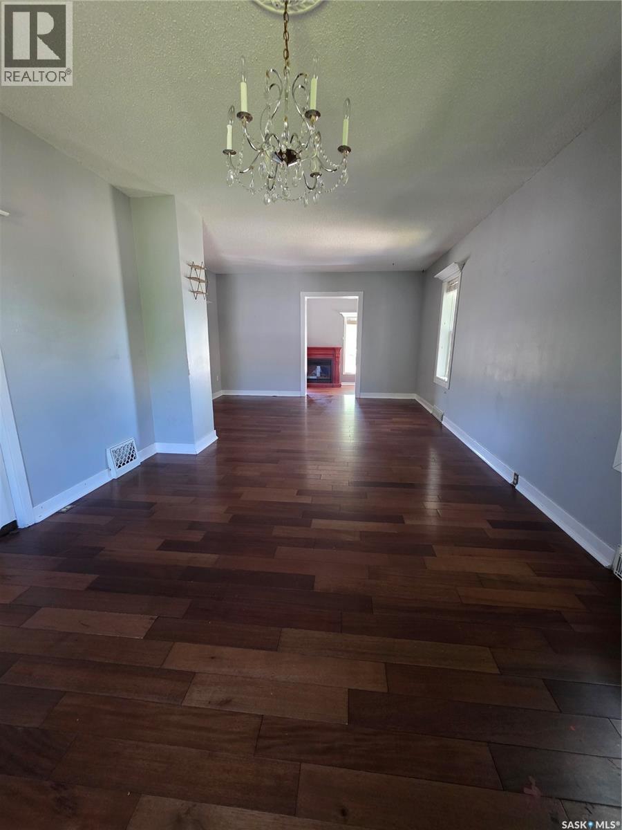 905 2nd STREET - 7
