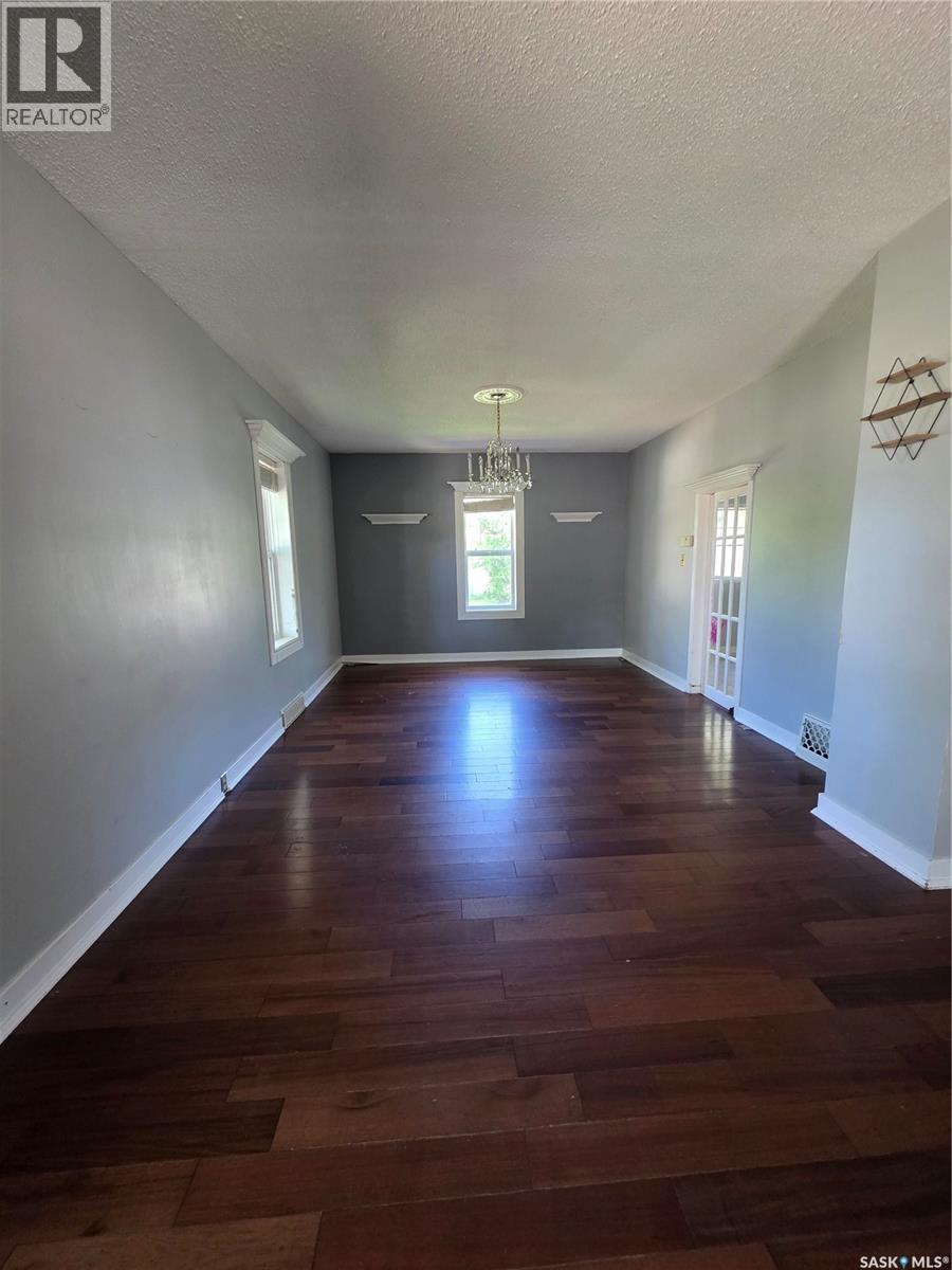 905 2nd STREET - 10