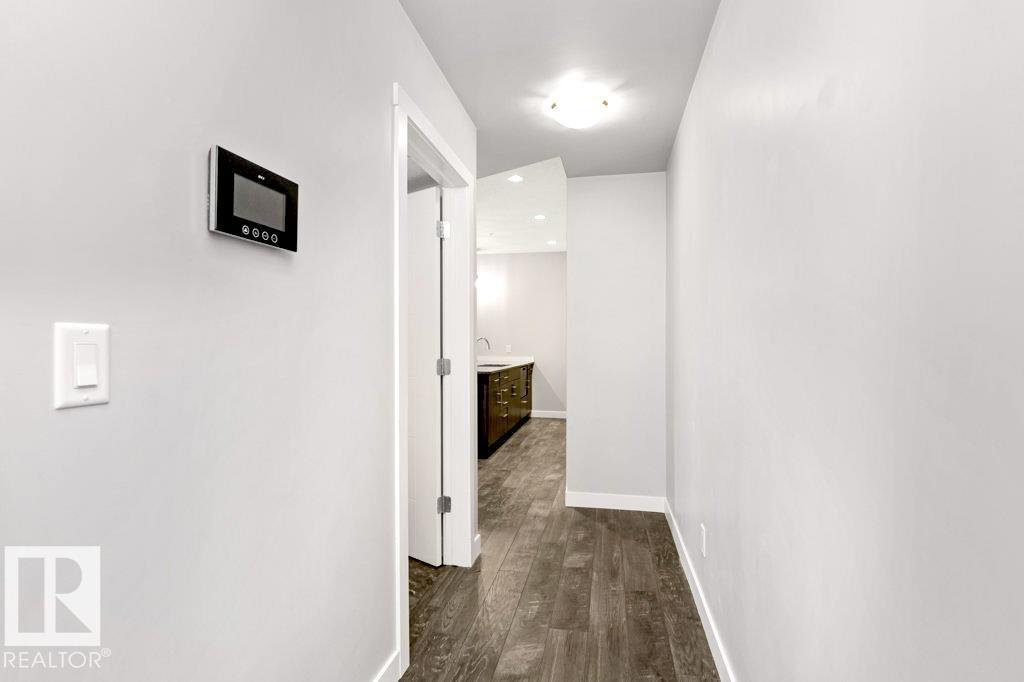 #204 10126 144 ST NW - 25