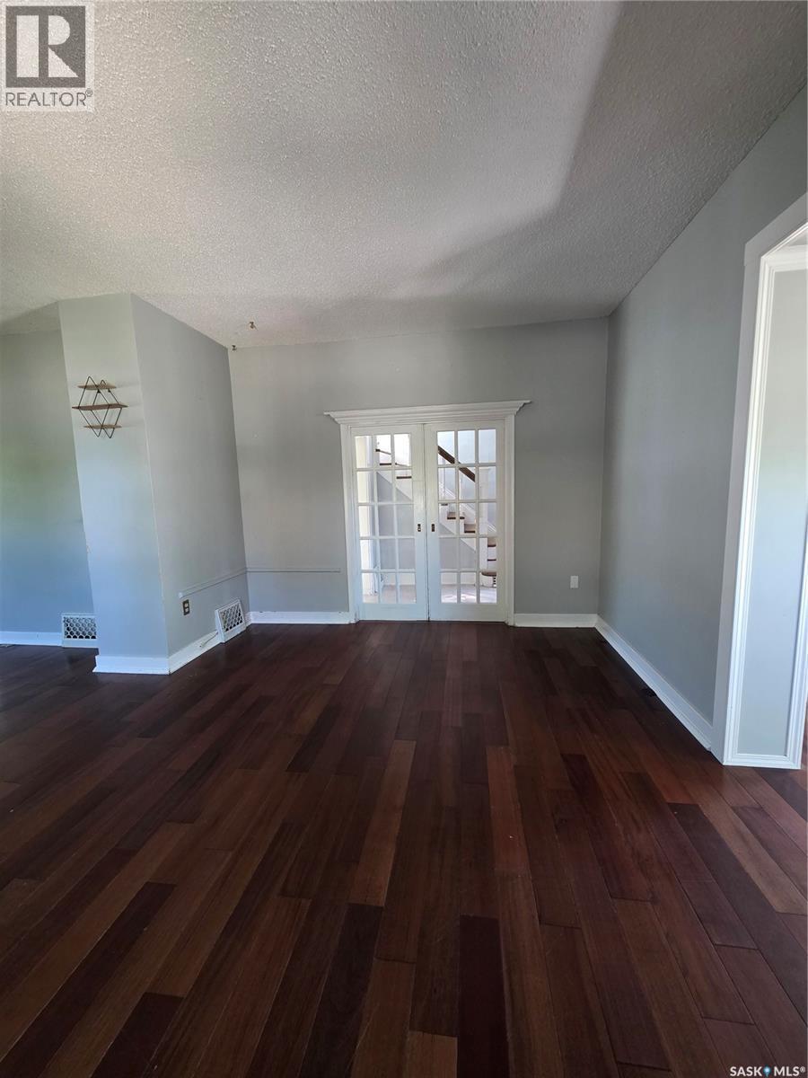 905 2nd STREET - 8