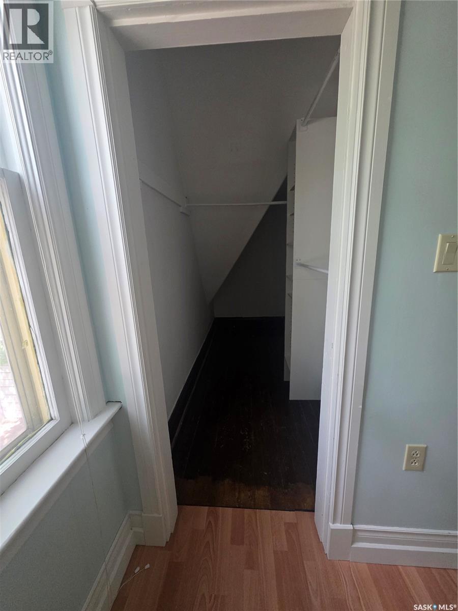 905 2nd STREET - 20
