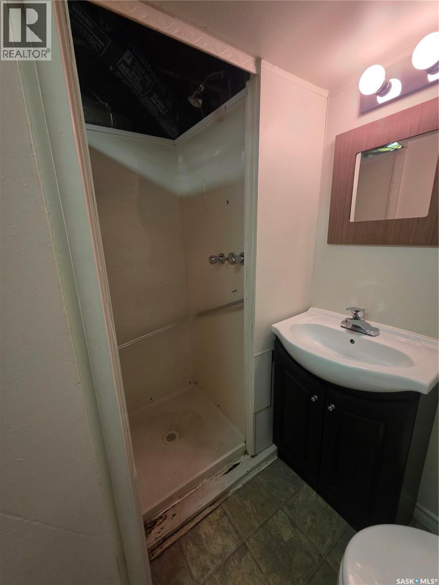 905 2nd STREET - 29
