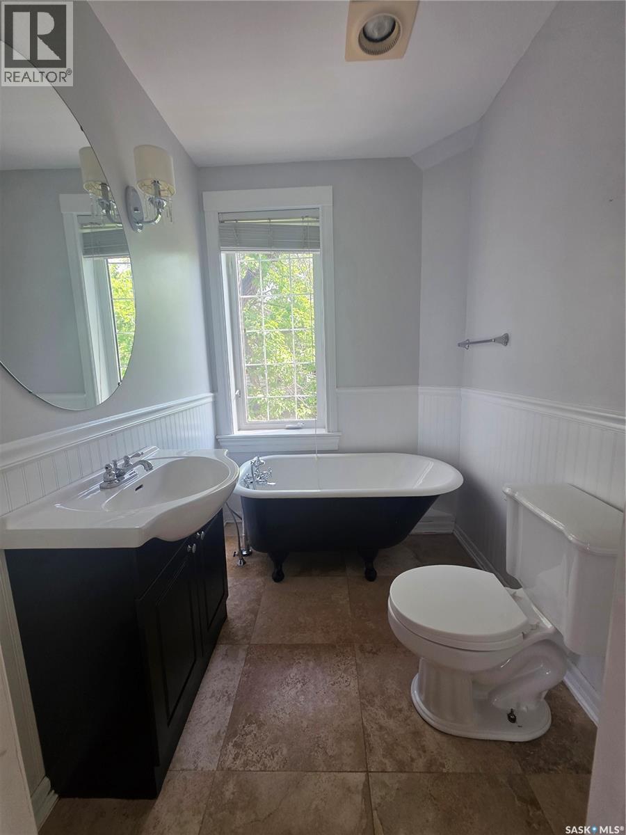 905 2nd STREET - 21