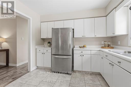#56 1500 RICHMOND STREET - 15