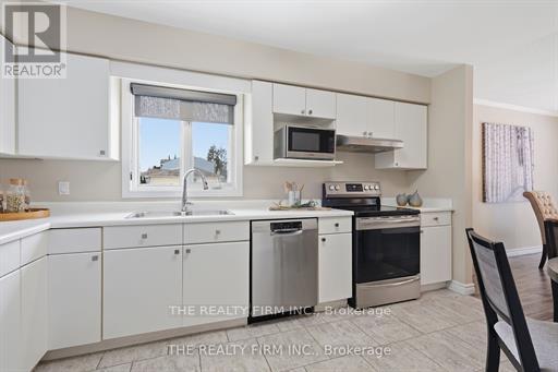 #56 1500 RICHMOND STREET - 16