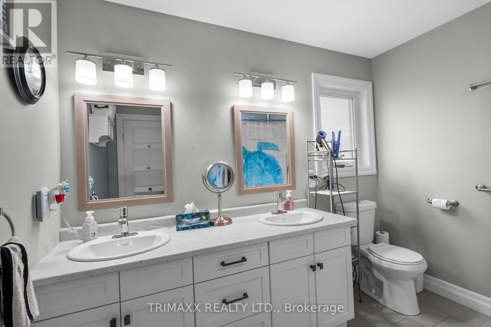 31 THAMES SPRINGS CRESCENT - 23