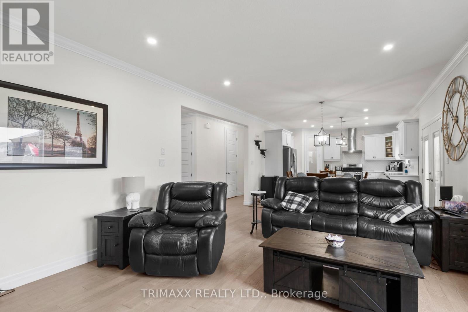31 THAMES SPRINGS CRESCENT - 8