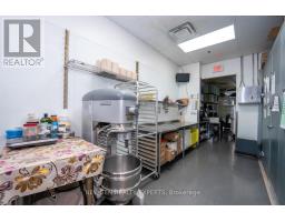 B9 - 668 Erb Street W, Waterloo, ON N2T2Z7 Photo 15