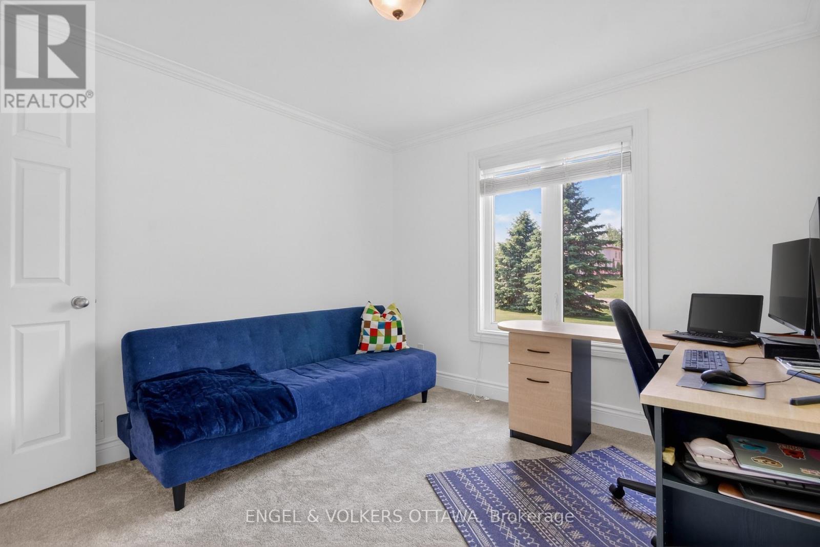 528 TULLAMORE STREET — photo 23 of 35