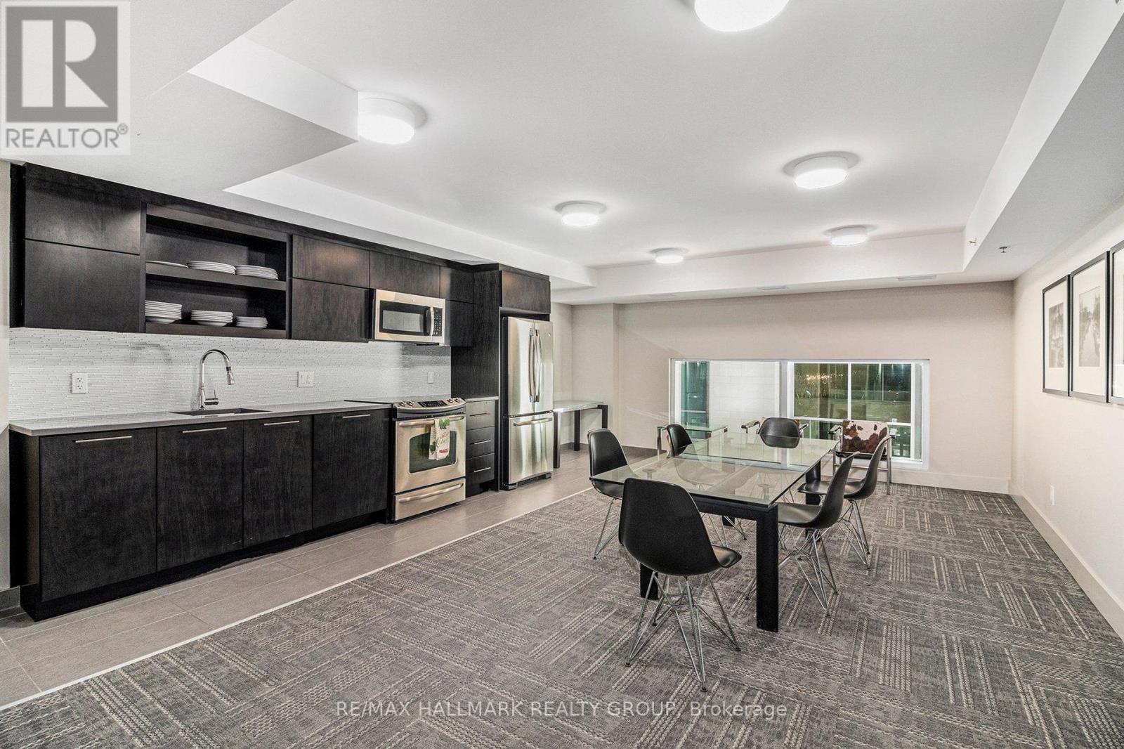 #504 98 RICHMOND ROAD - 22