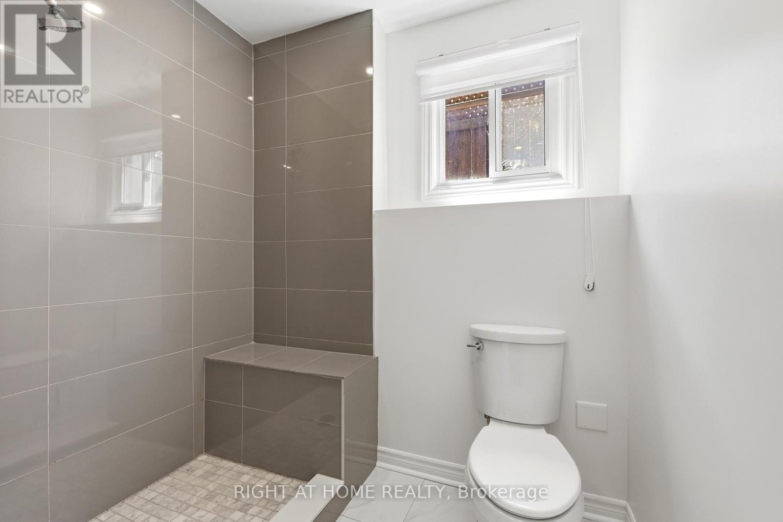 68 OVERBANK DRIVE - 40
