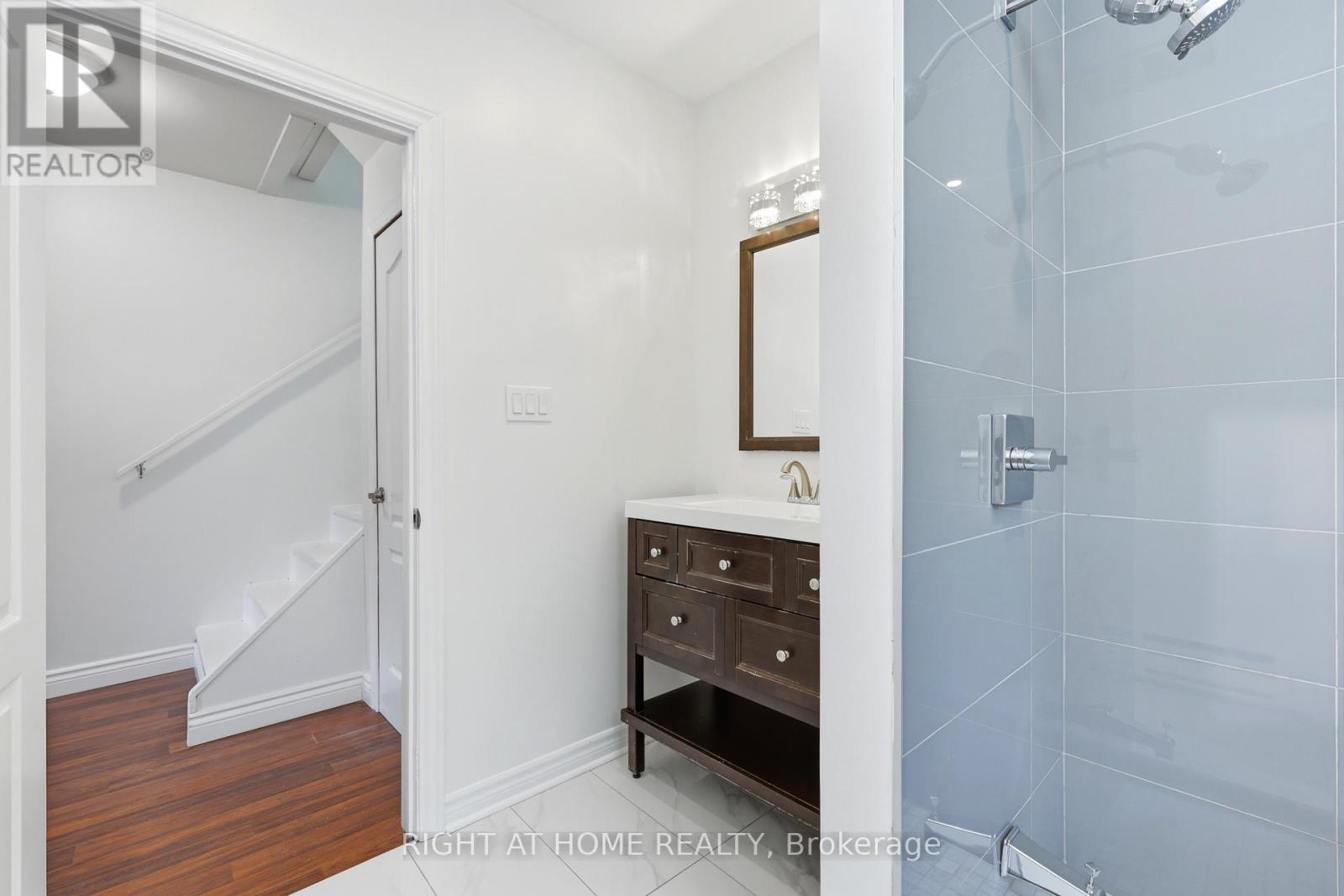 68 OVERBANK DRIVE - 42