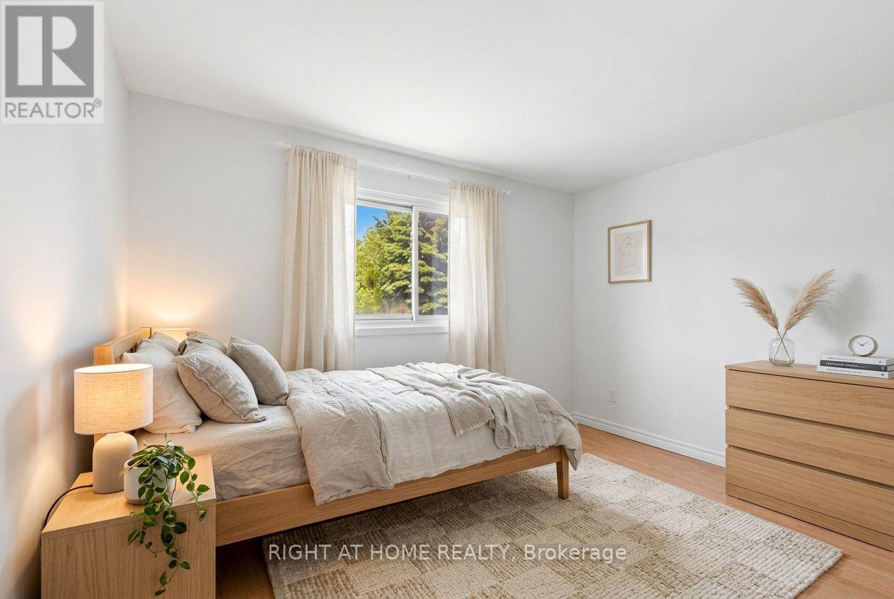 68 OVERBANK DRIVE - 27