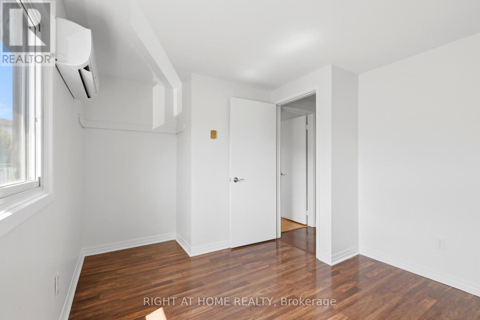 68 OVERBANK DRIVE - 34