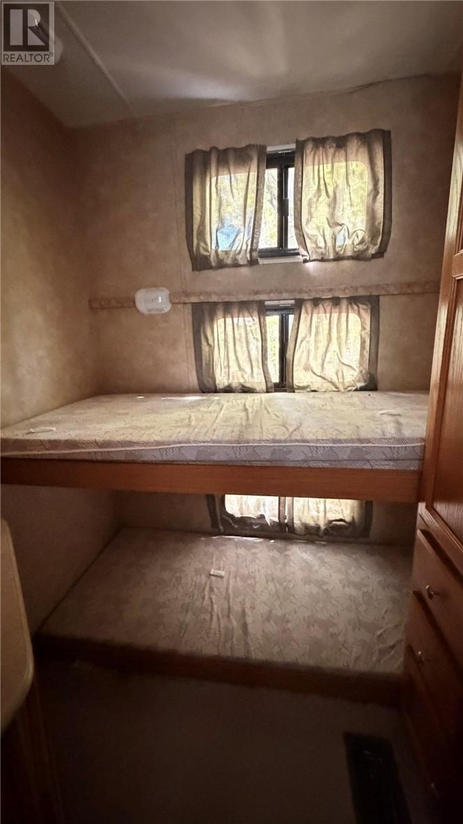 24 Mountainview Road - 13