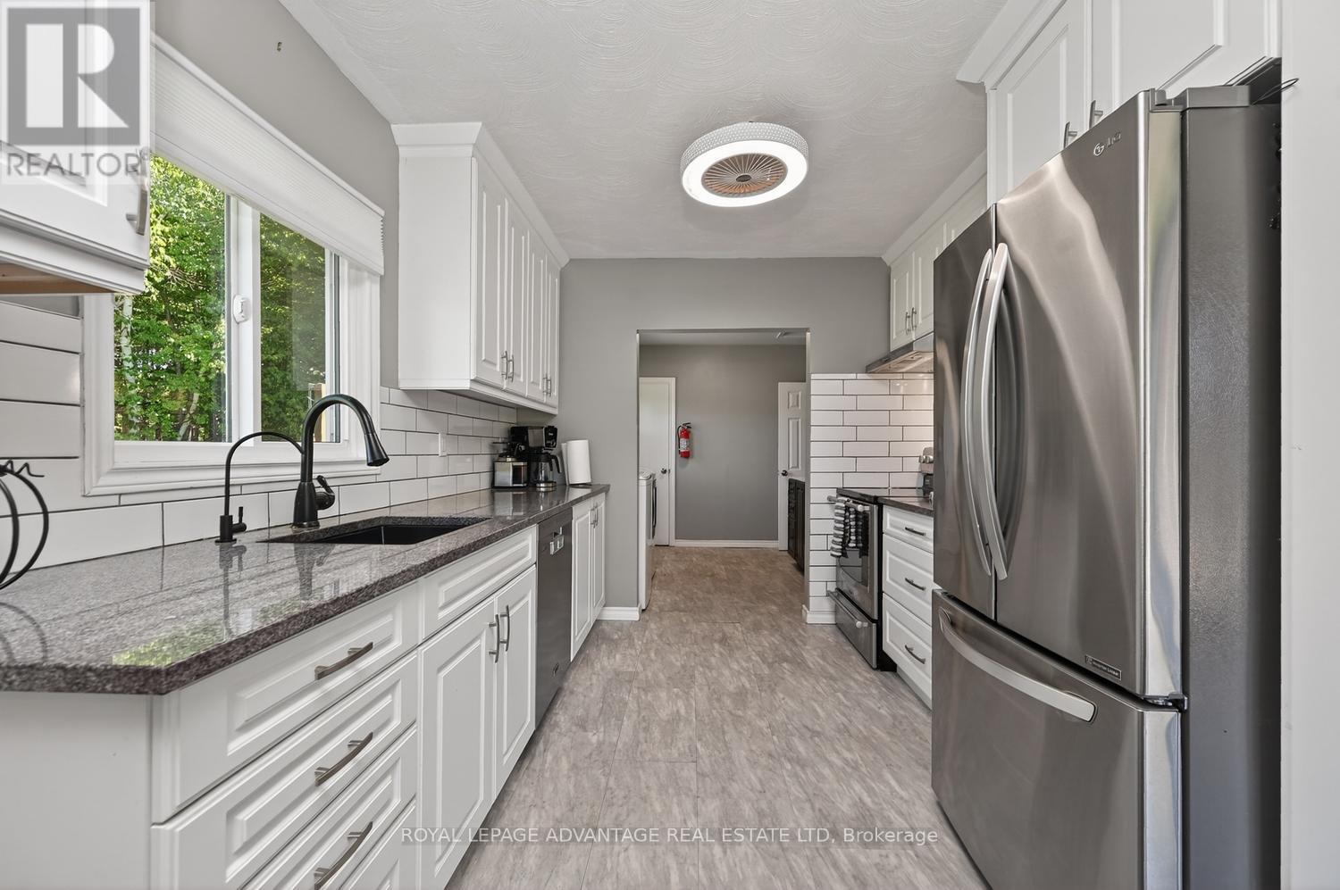 1218 GALBRAITH ROAD - 14